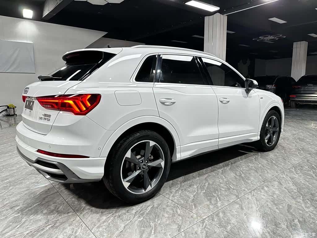 Audi Q3, 2022 6