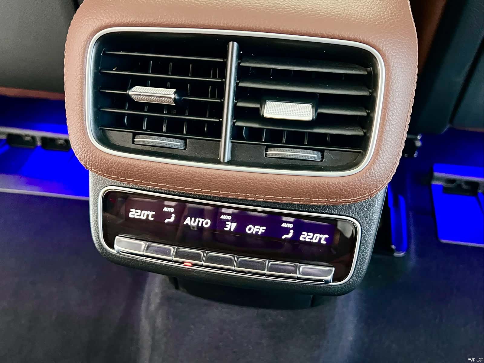 Mercedes-Benz GLE, 2024 23