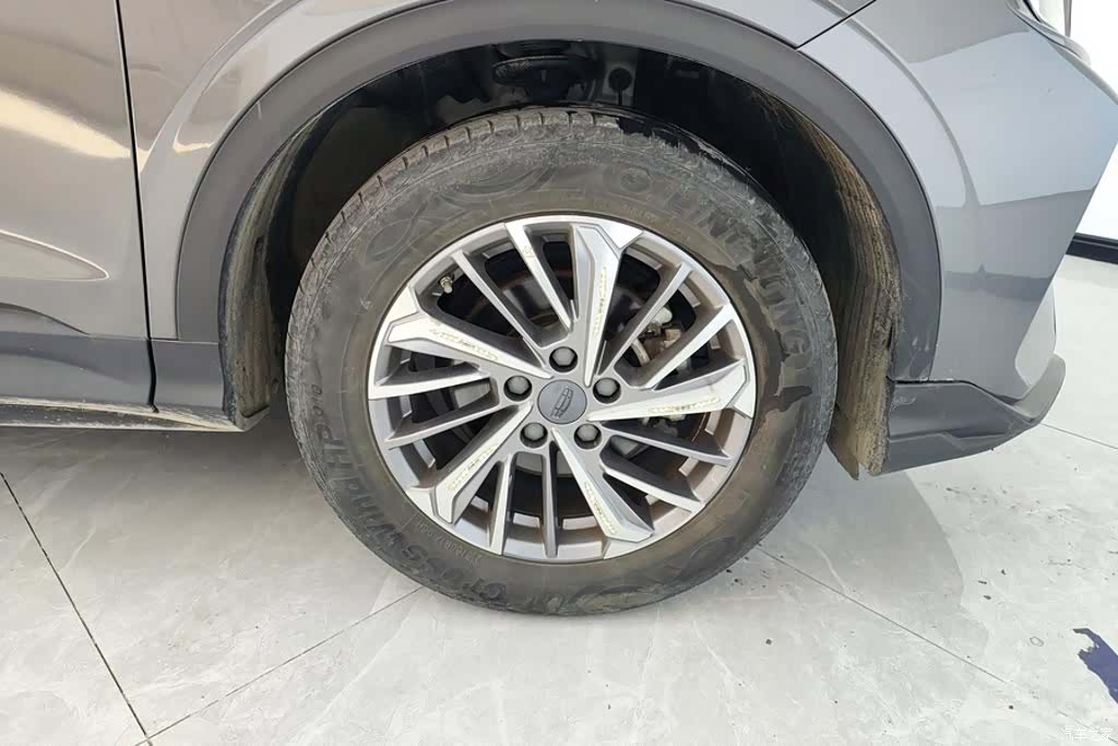 Geely Coolray, 2022 6