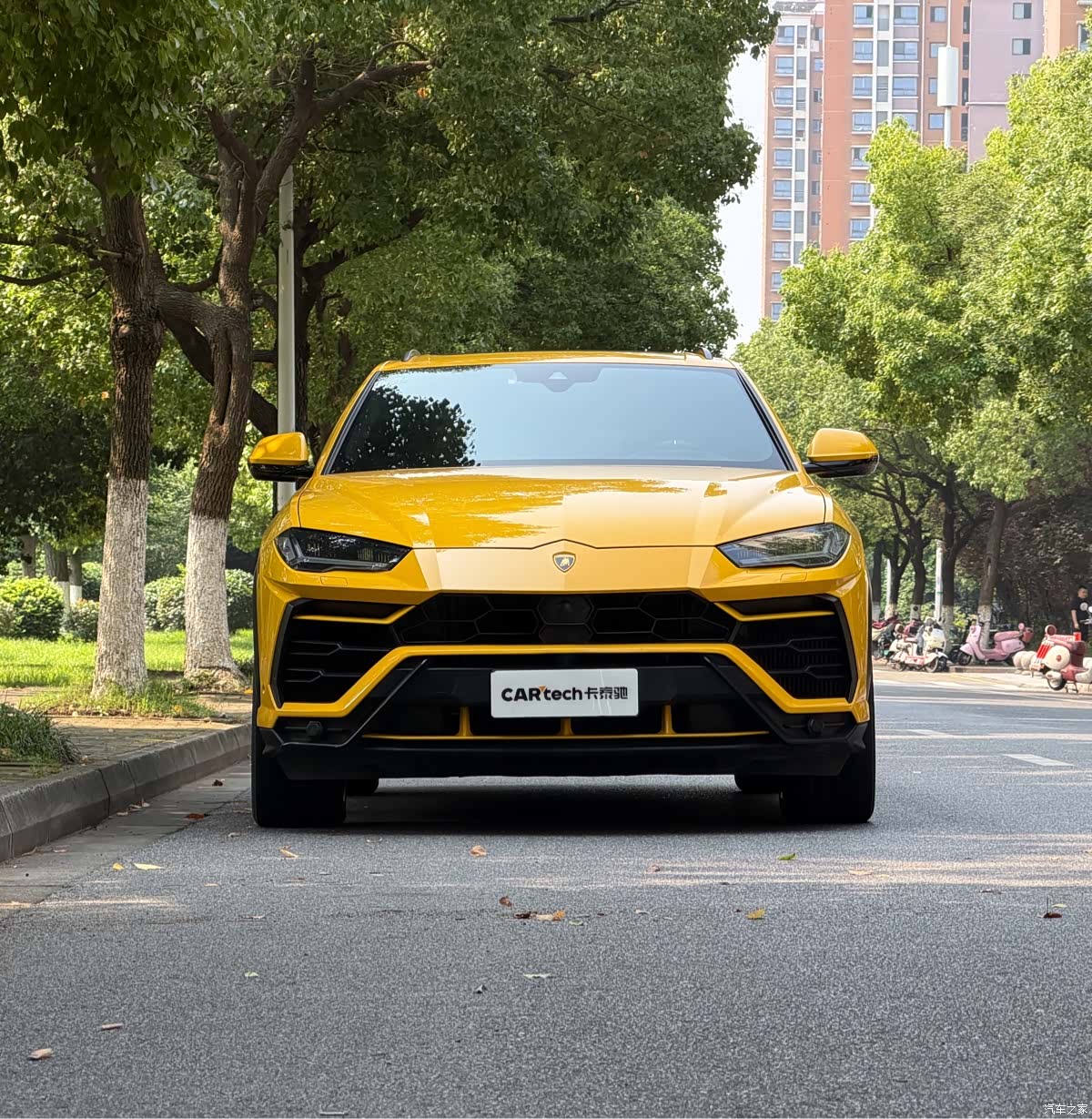 Lamborghini Urus, 2019 3