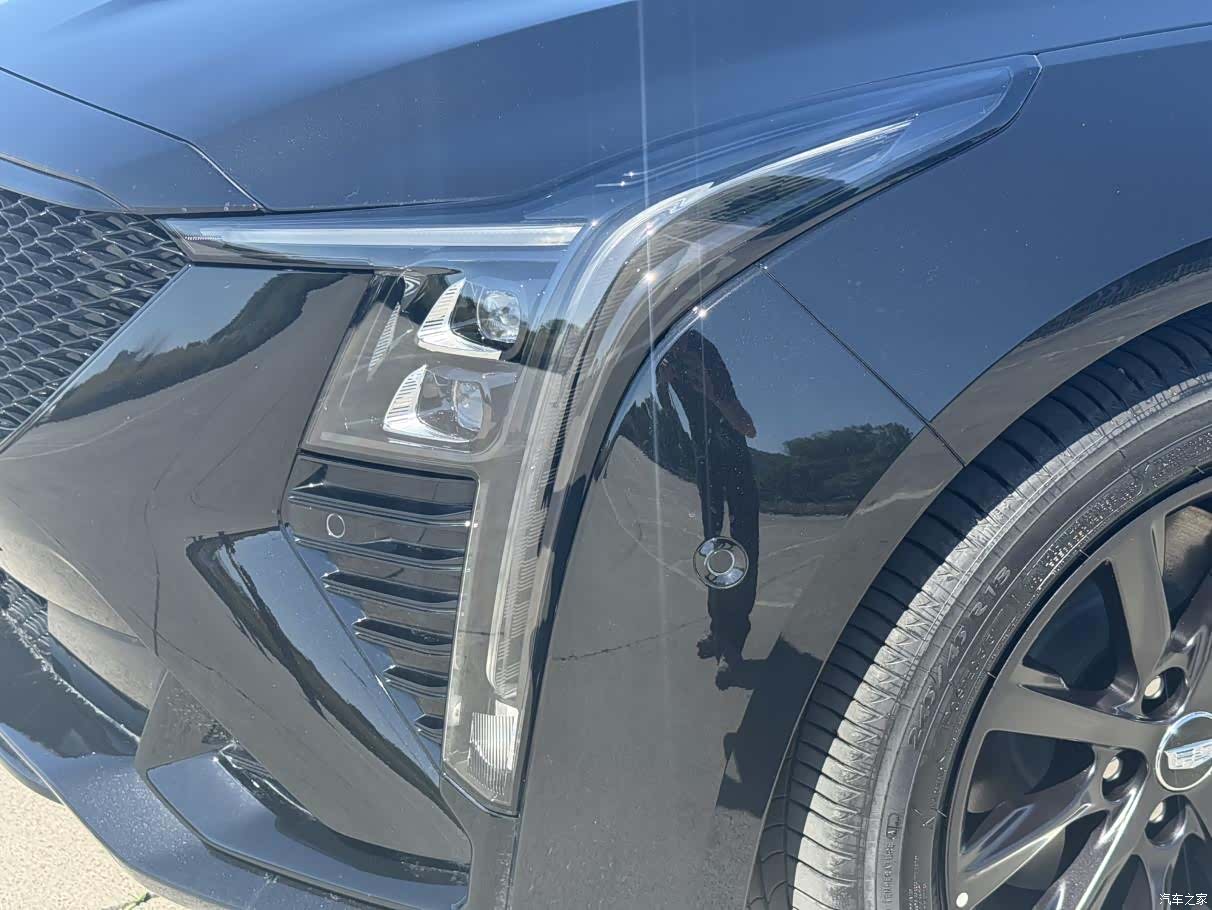Cadillac CT5, 2025 14