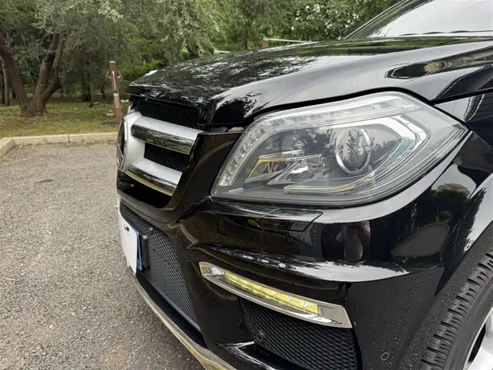 Mercedes-Benz GL grade
