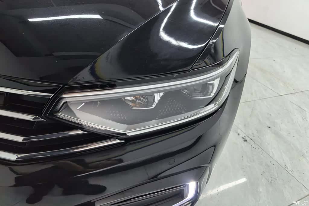 Volkswagen Magotan, 2022 все фото