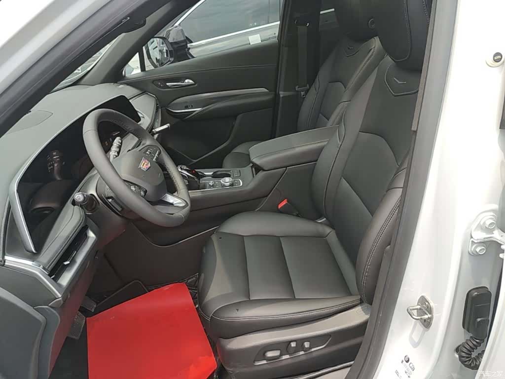 Cadillac XT4, 2023 15