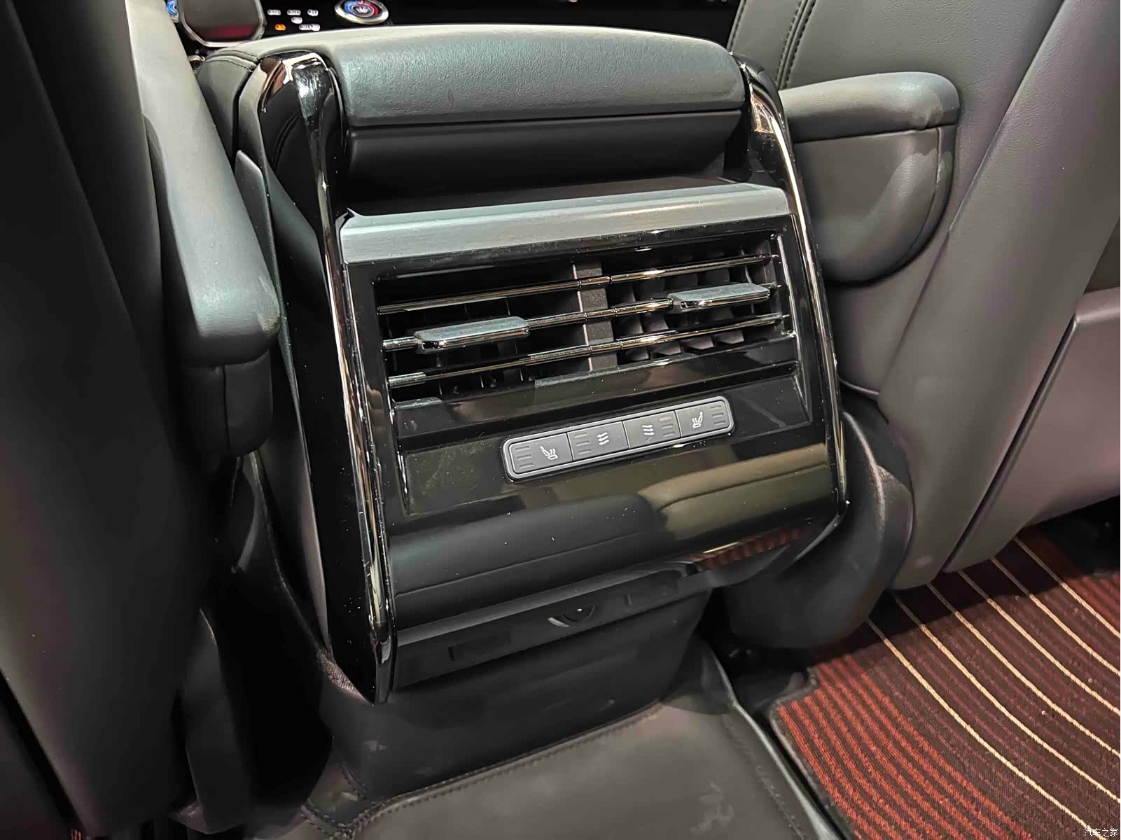 Land Rover Range Rover, 2023 27
