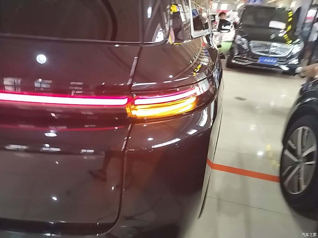 Li Auto L8, 2023 8