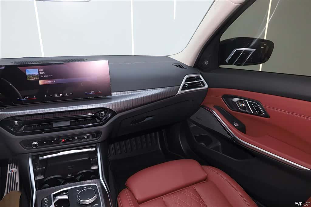 BMW 3 Series, 2025 27