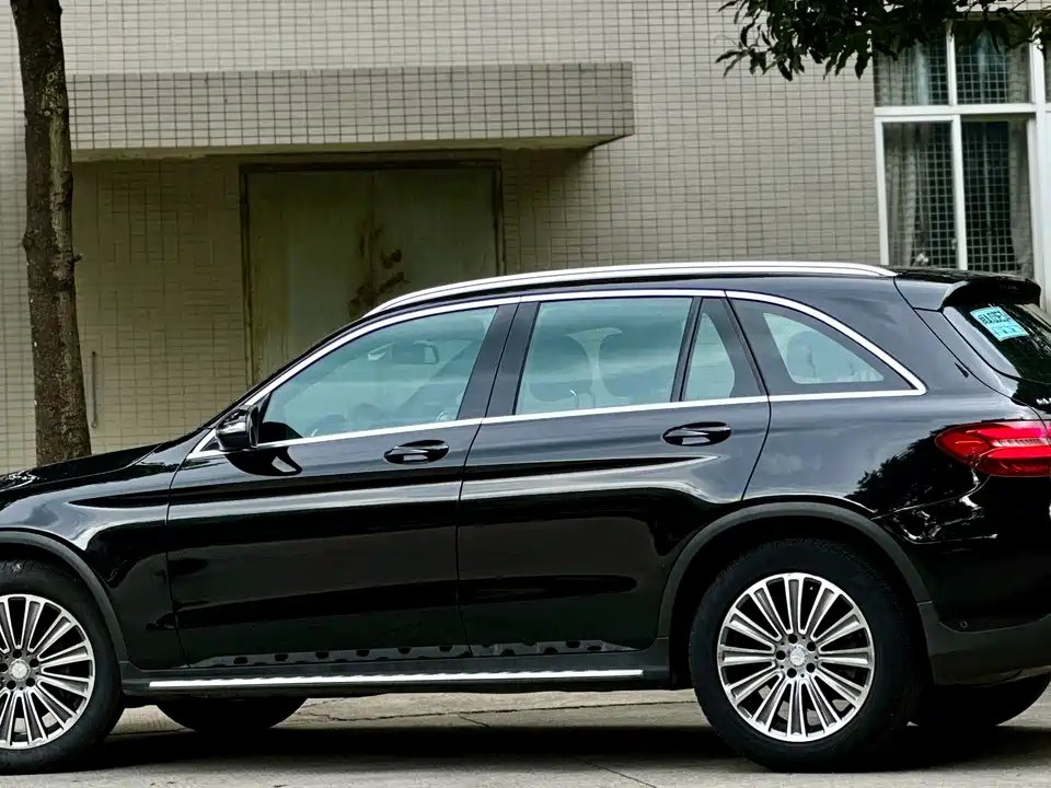 Mercedes-Benz GLC Mercedes-Benz GLC