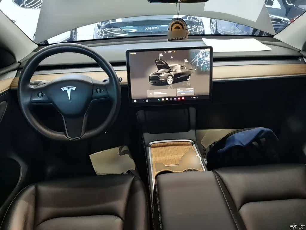 Tesla Model Y, 2022 10