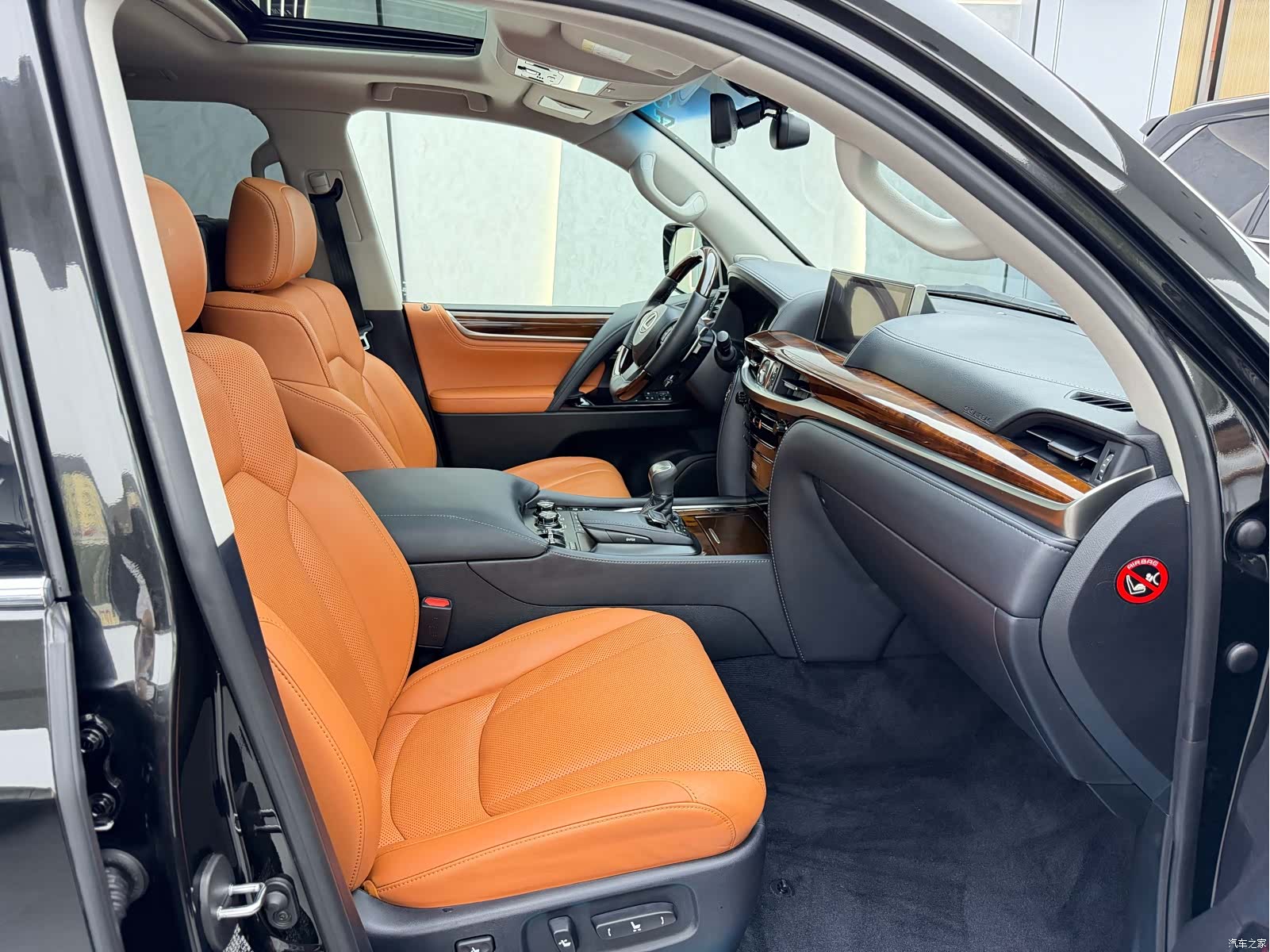 Lexus LX, 2017 15