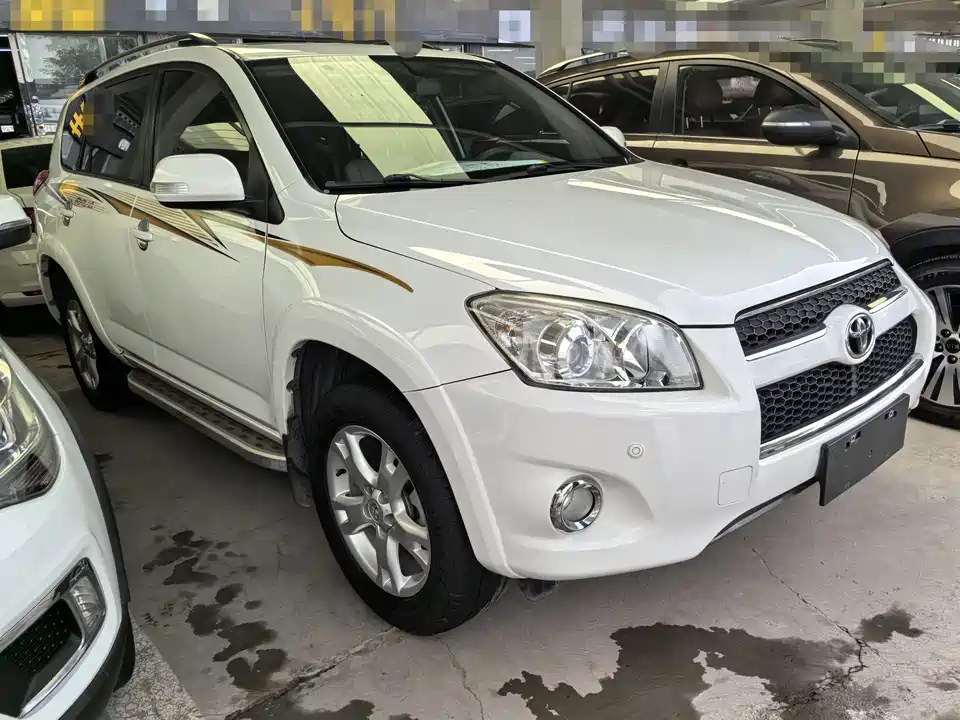 Toyota RAV4 Rongfang
