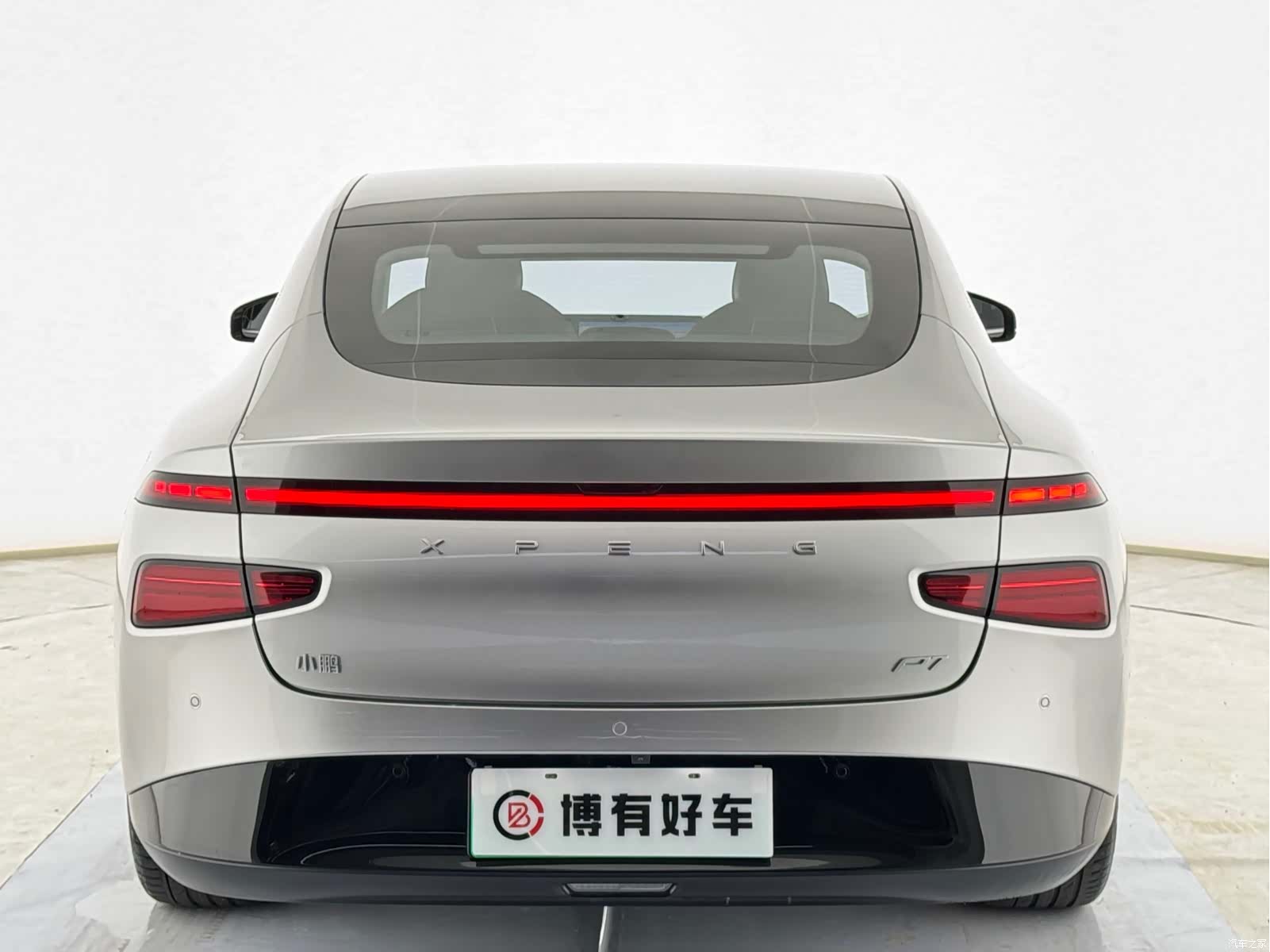 Xpeng P7, 2023 13