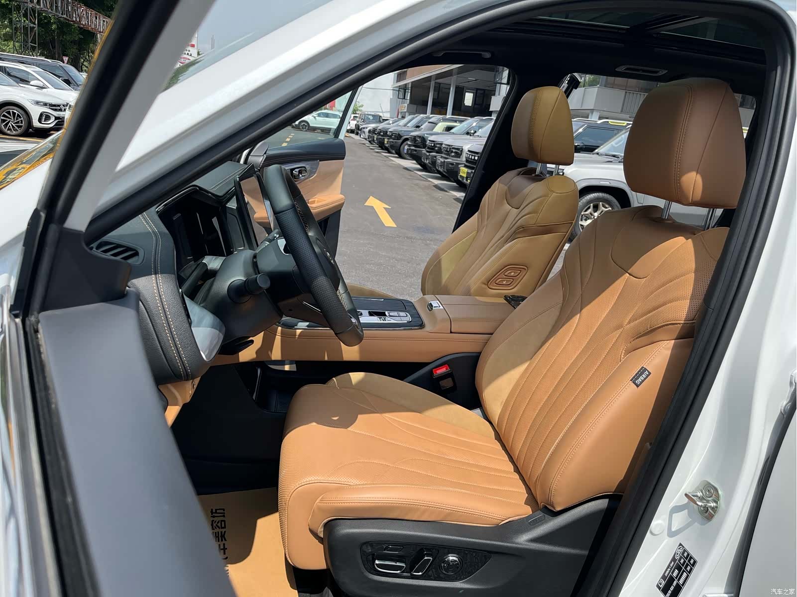 Trumpchi ES9, 2023 12