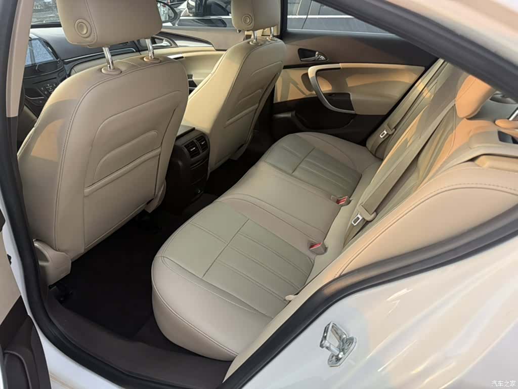 Buick Regal, 2015 13
