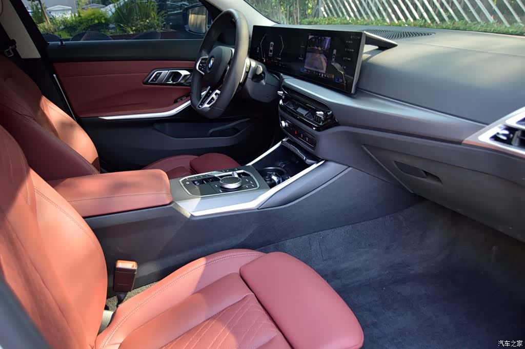 BMW 3 Series, 2025 14