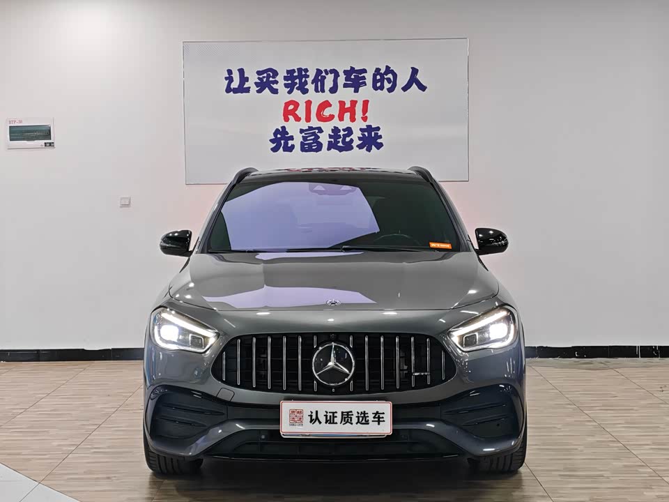 Mercedes-Benz GLA AMG