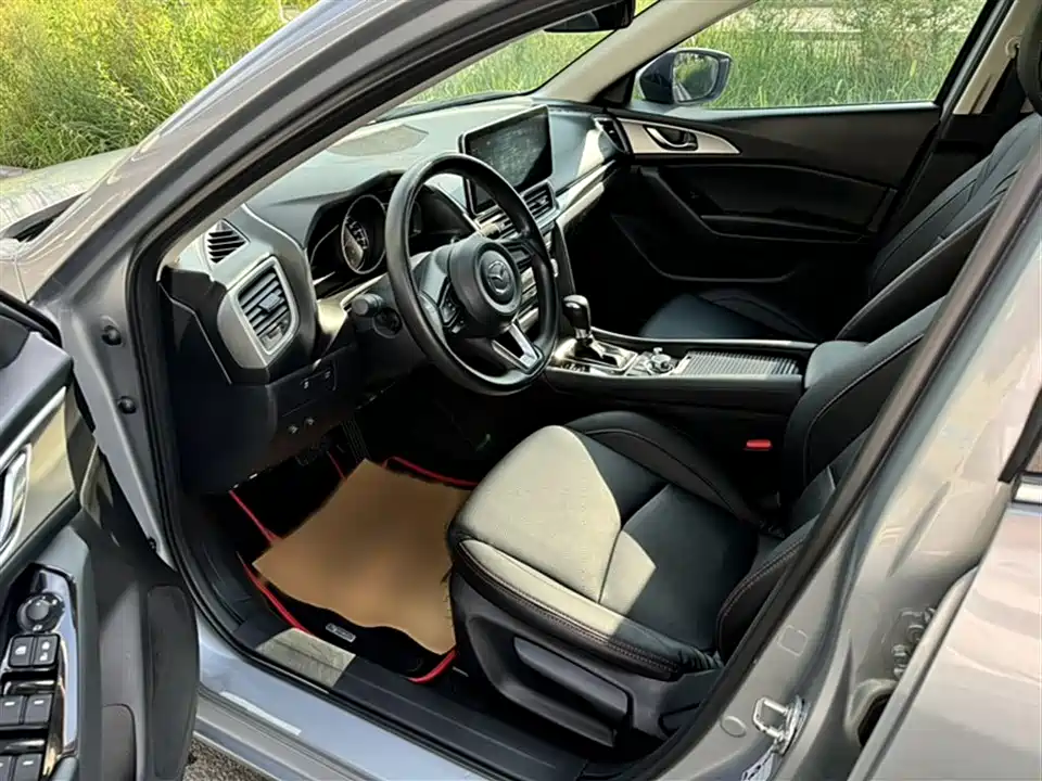 Mazda 3 Angkesaila