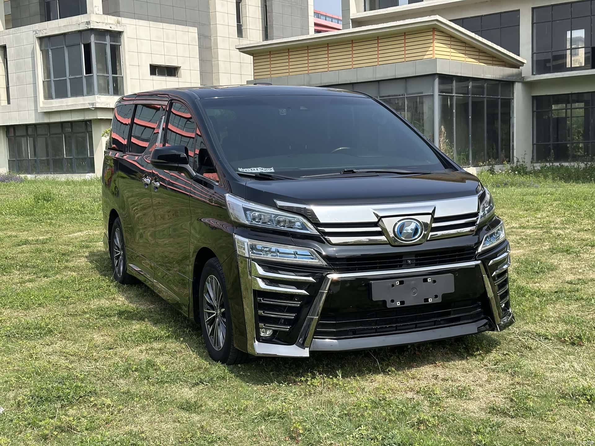 Toyota Vellfire, 2021 2