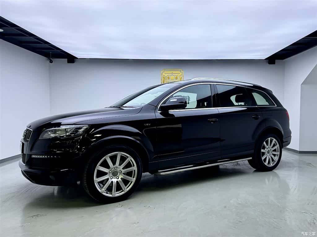 Audi Q7, 2013 1