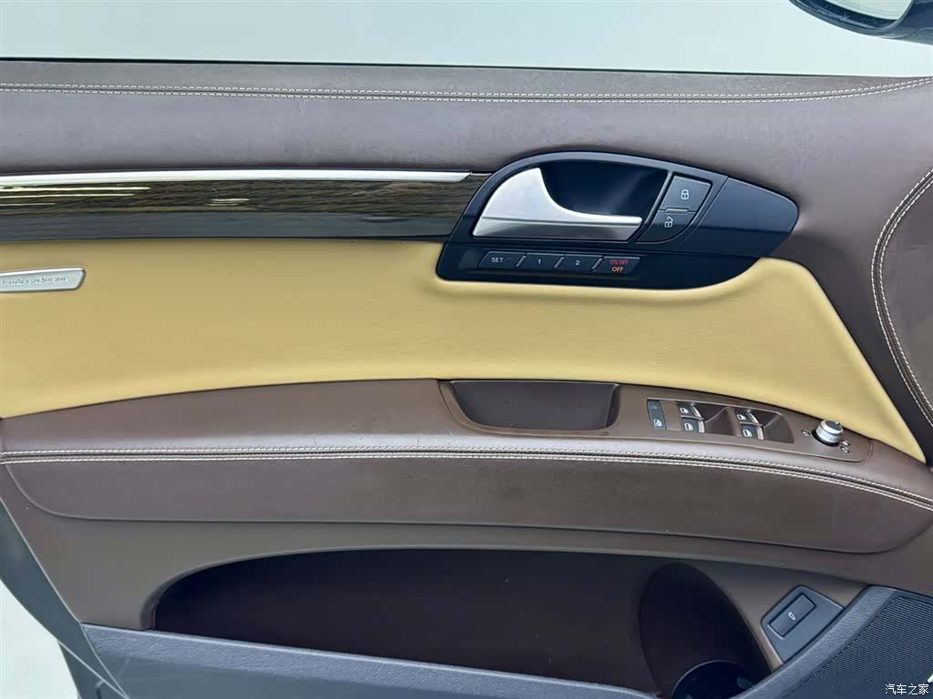Audi Q7, 2013 12