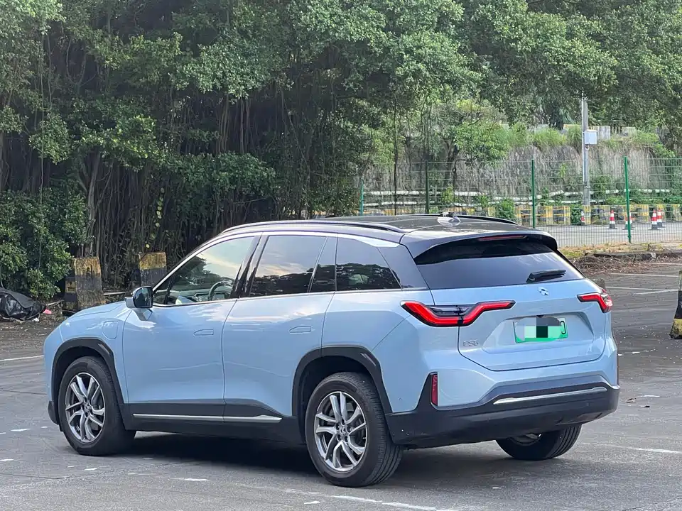 NIO ES6