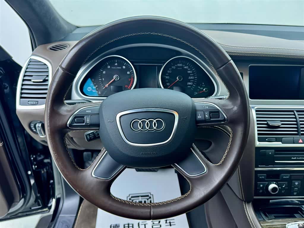 Audi Q7, 2013 9