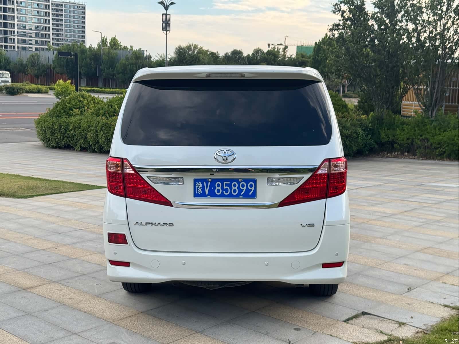 Toyota Alphard, 2014 17