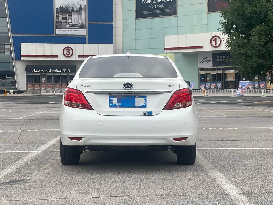 BYD e5 BYD e5