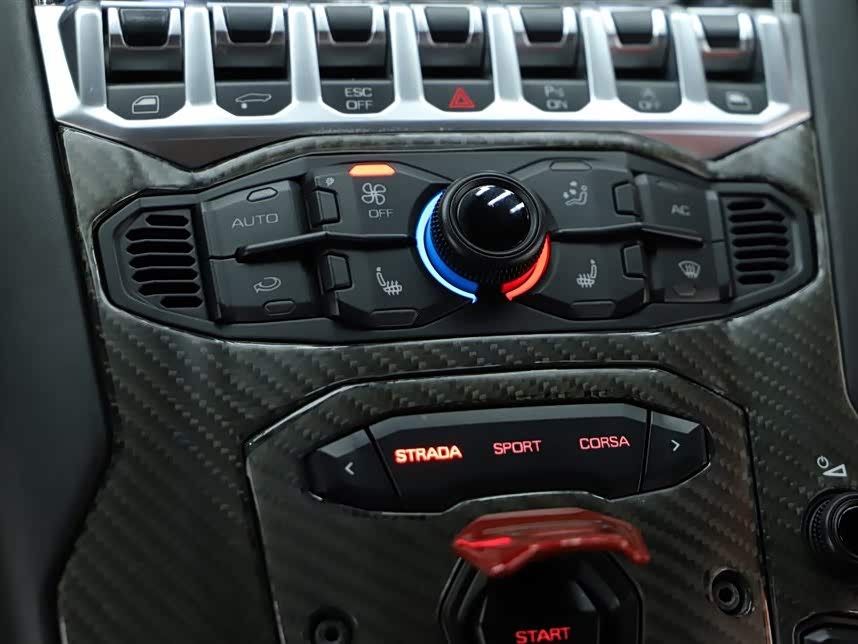 Lamborghini Aventador