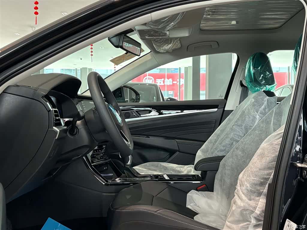 Volkswagen Passat, 2025 9