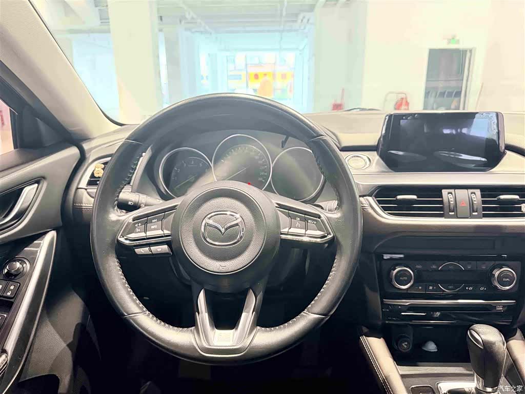 Mazda Atenza, 2018 18