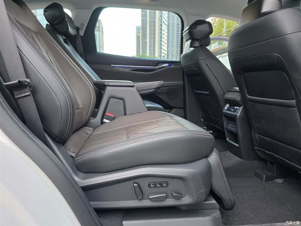 Ford Edge L, 2025 13