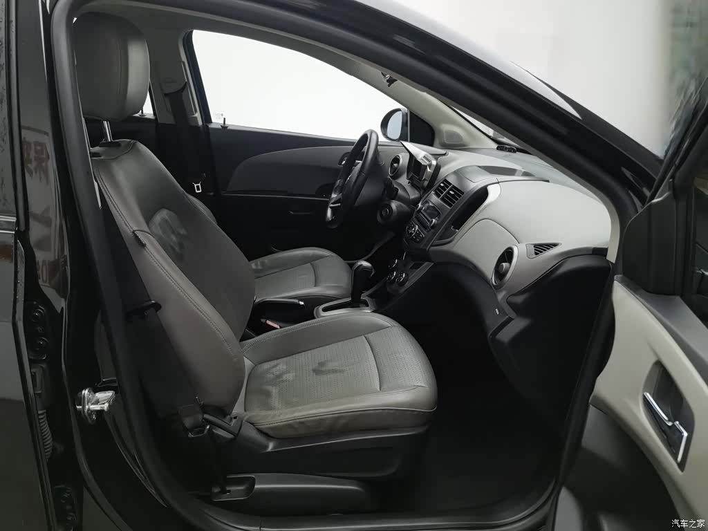 Chevrolet SX, 2012 23
