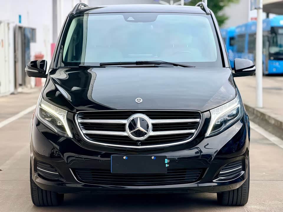 Mercedes-Benz V-class