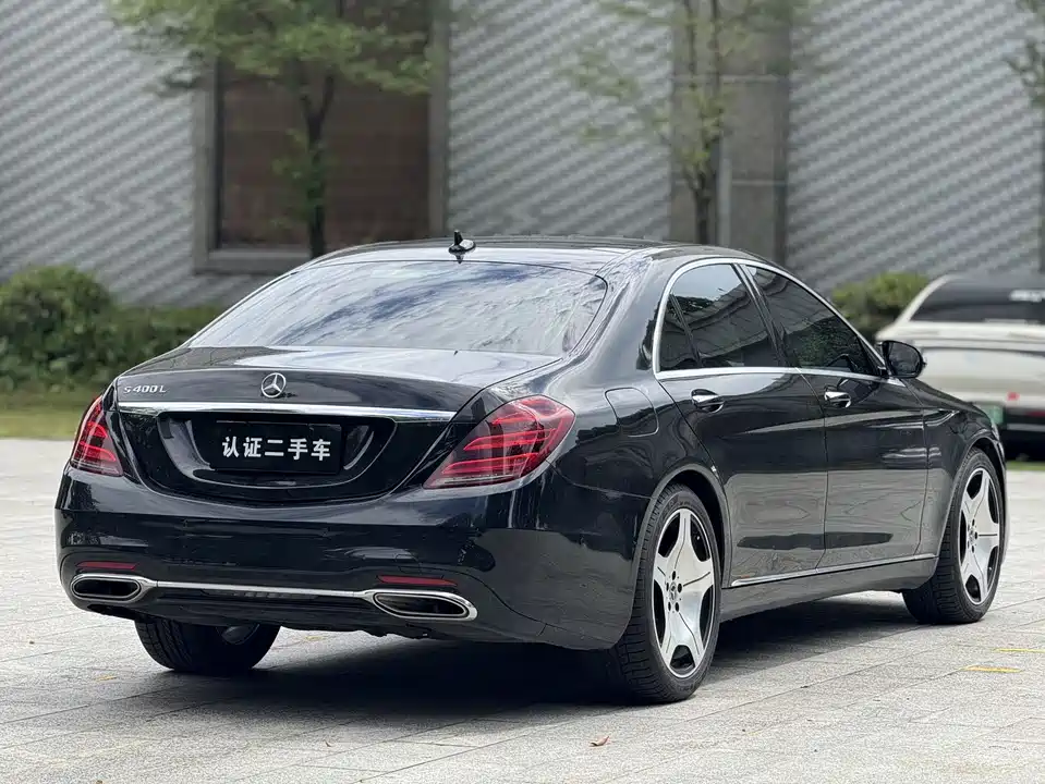 Mercedes-Benz S-class Mercedes-Benz S-class