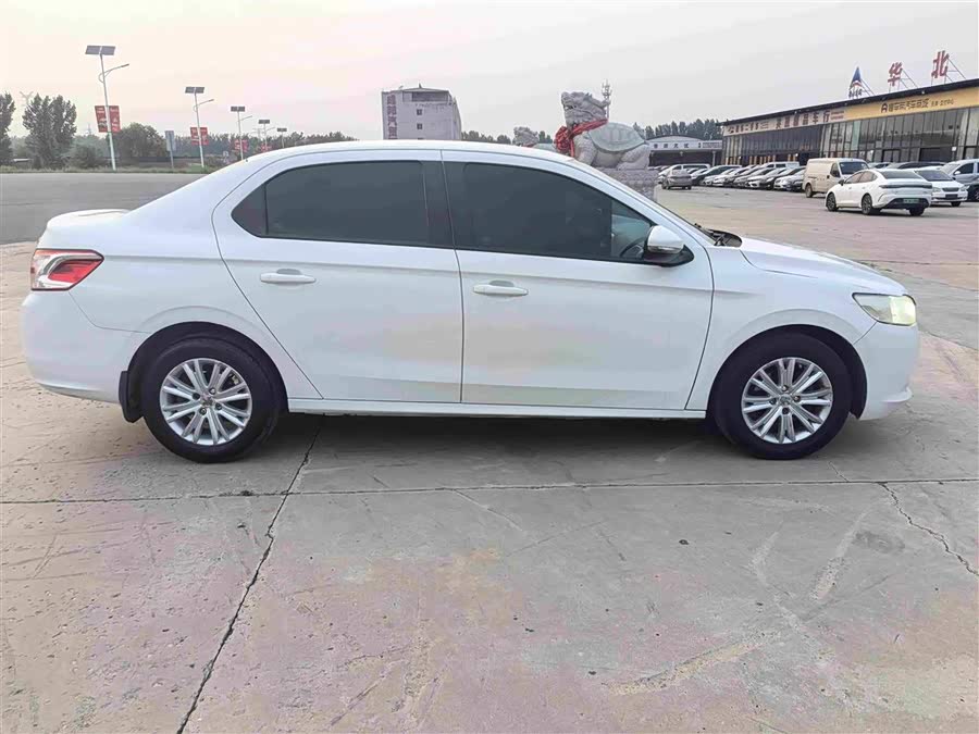 Peugeot 301 2015, фото 12