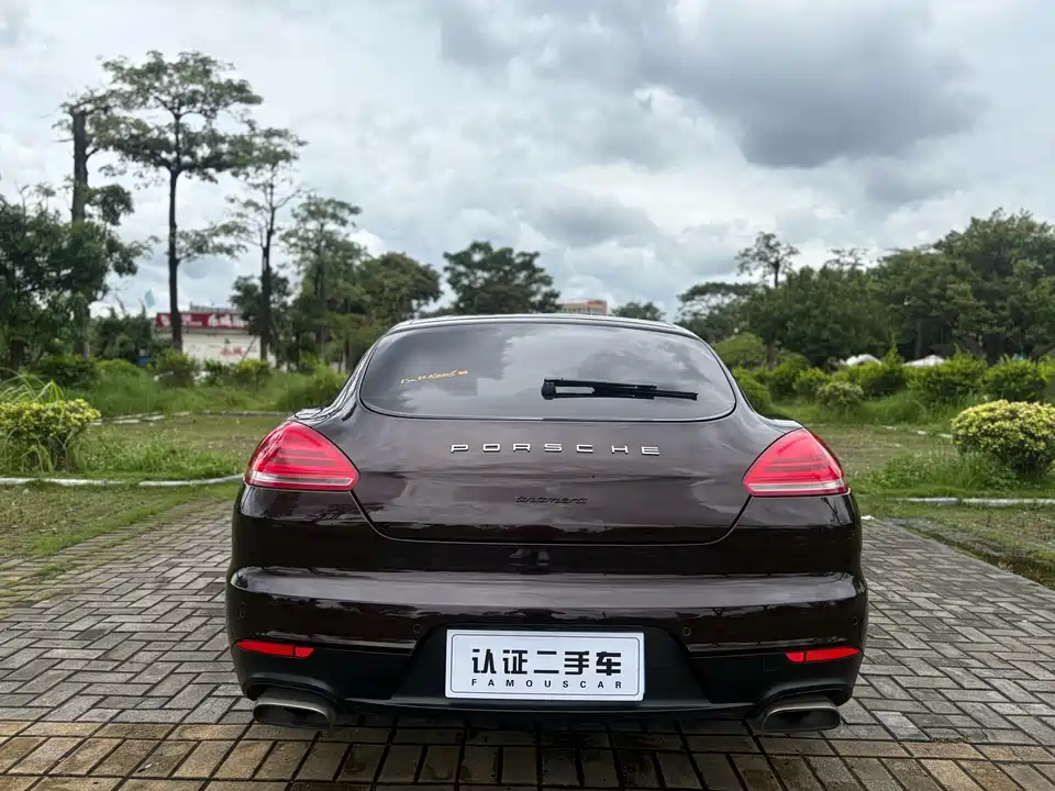 Porsche Panamera