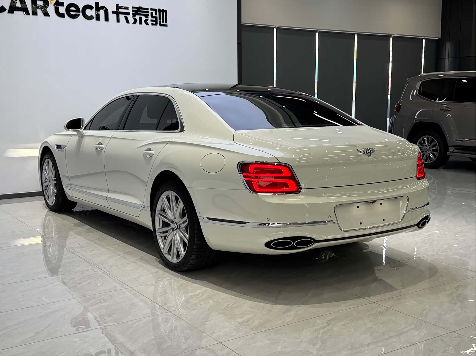 Bentley Flying Spur, 2024 все фото