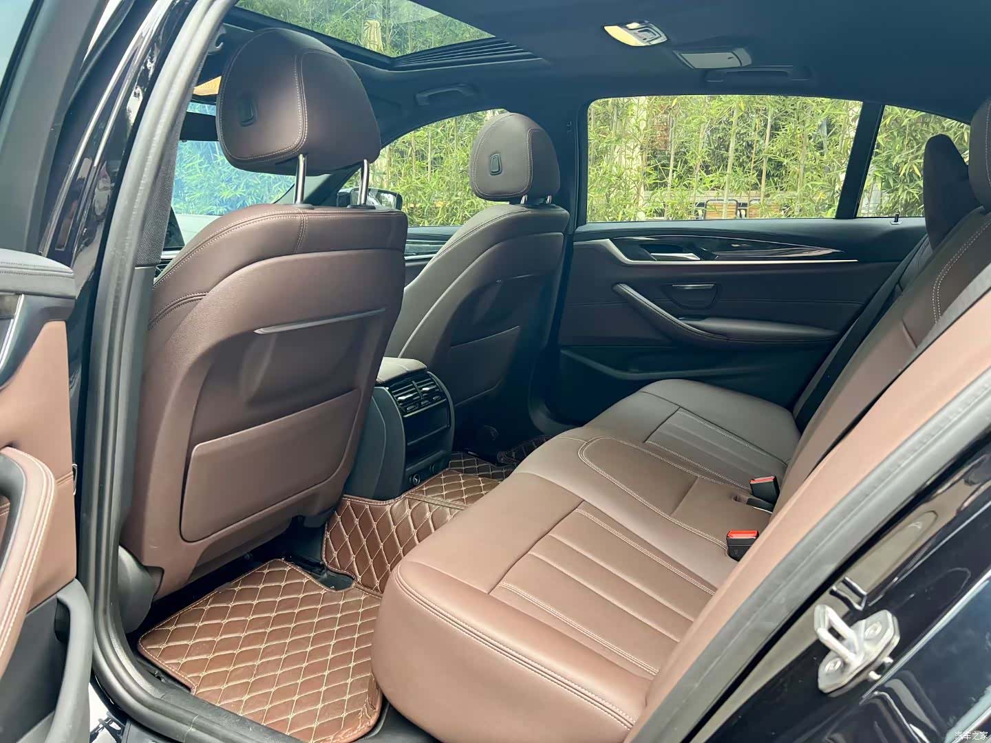 BMW 5 Series, 2019 9