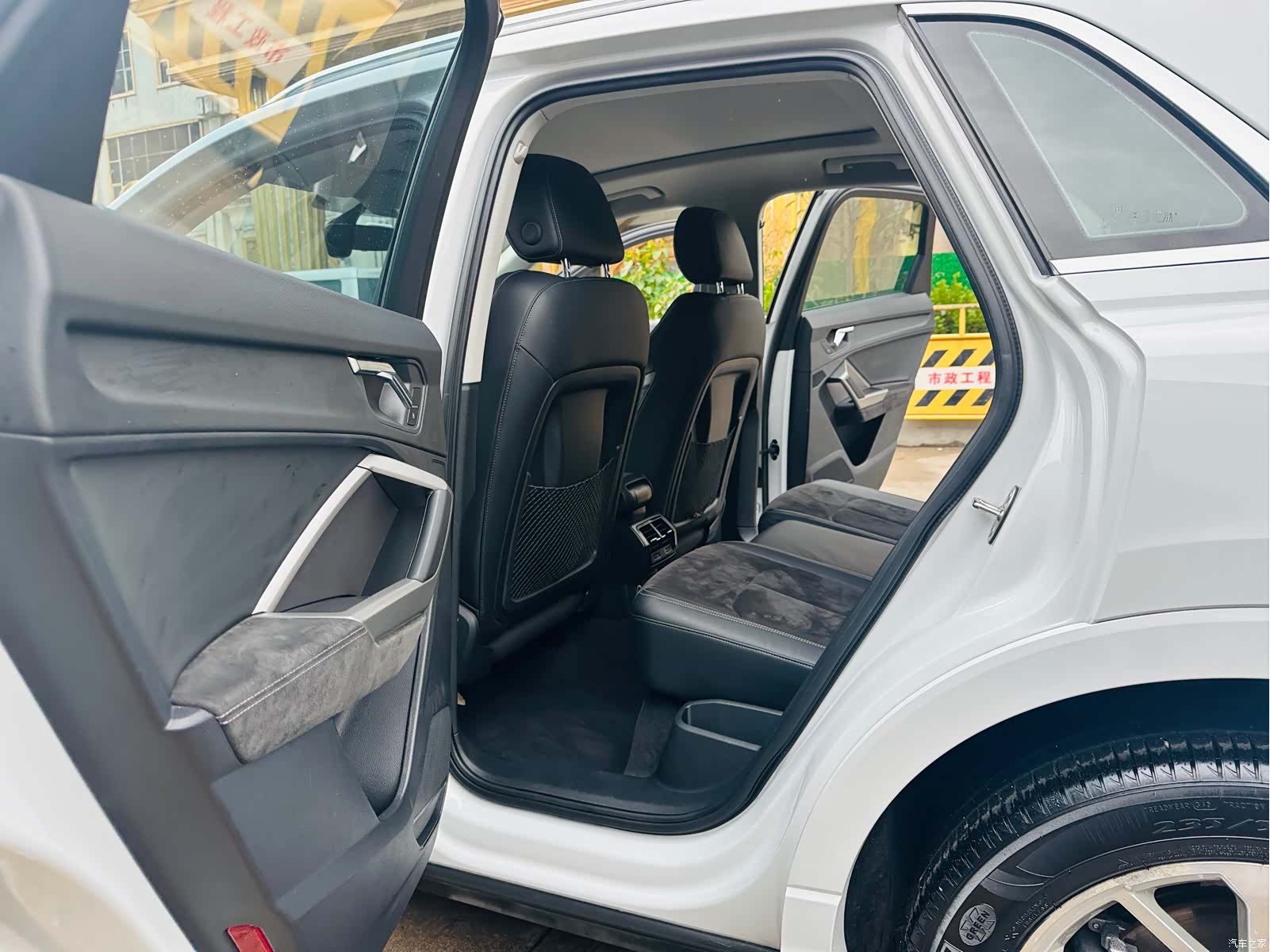 Audi Q3, 2020 7