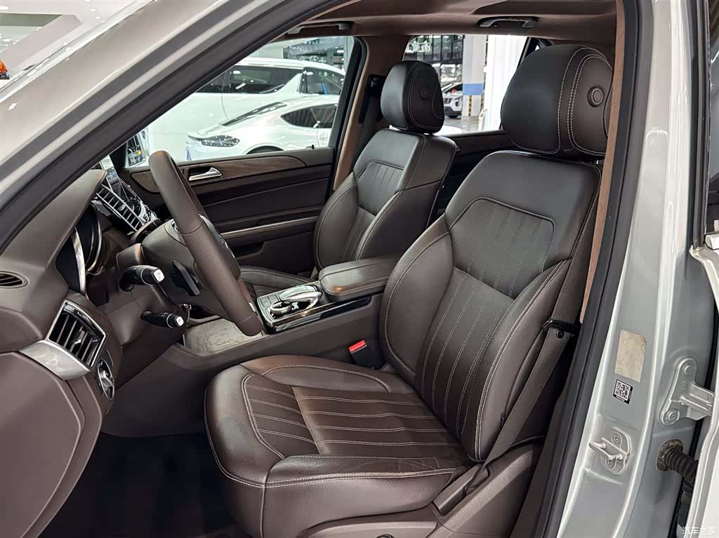 Mercedes-Benz GLE, 2016 8