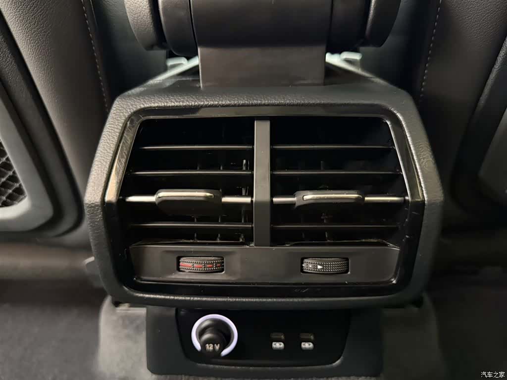 Audi Q3, 2023 21