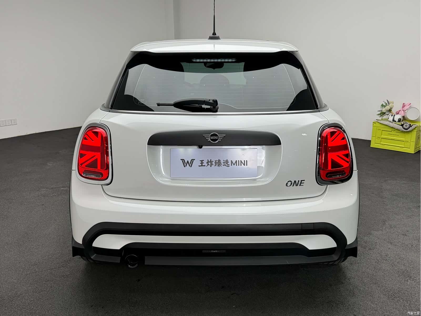 Mini ONE, 2023 12