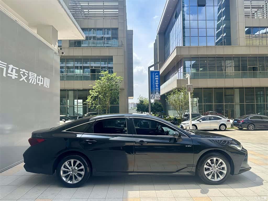 Toyota Avalon, 2024 3
