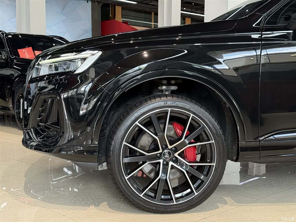 Audi Q7, 2025 все фото