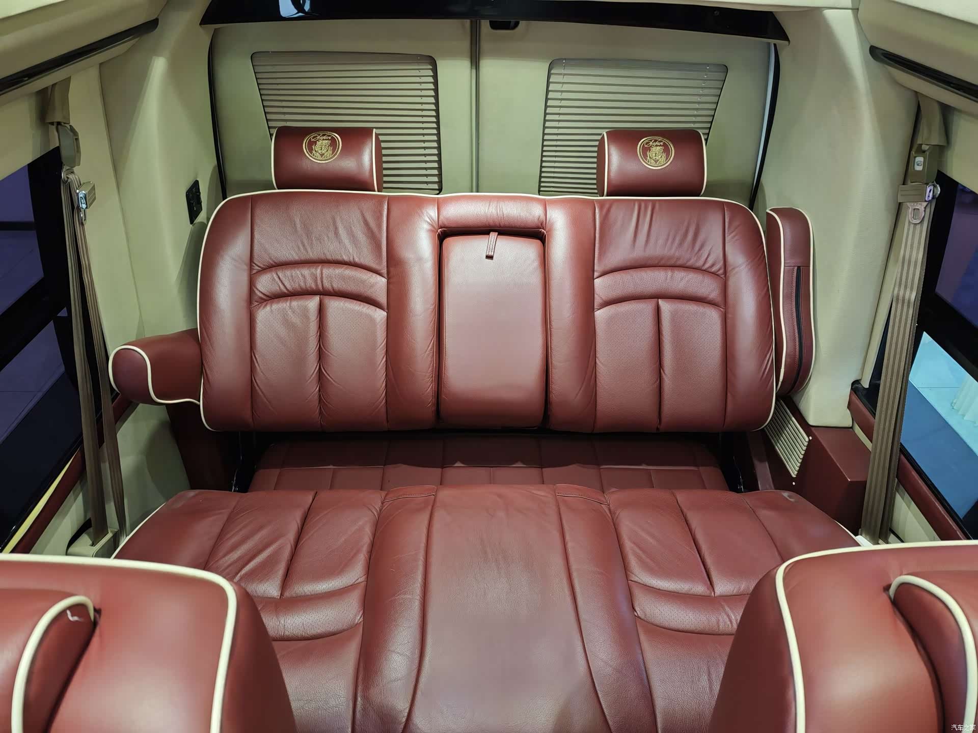GMC SAVANA, 2015 13