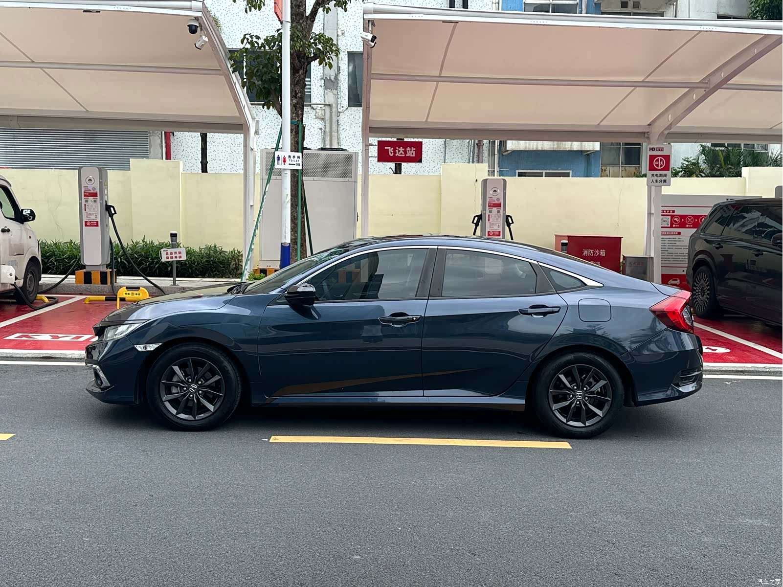 Honda Civic, 2019 все фото