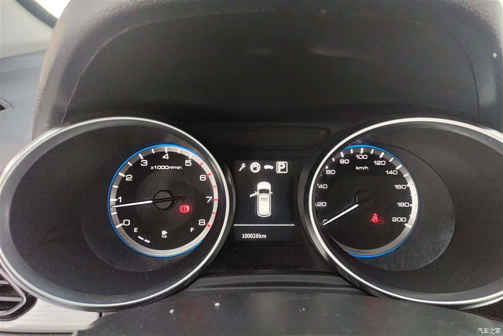 DongFeng AX3, 2020 14