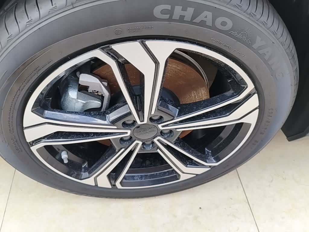 Geely Galaxy L7, 2025 23