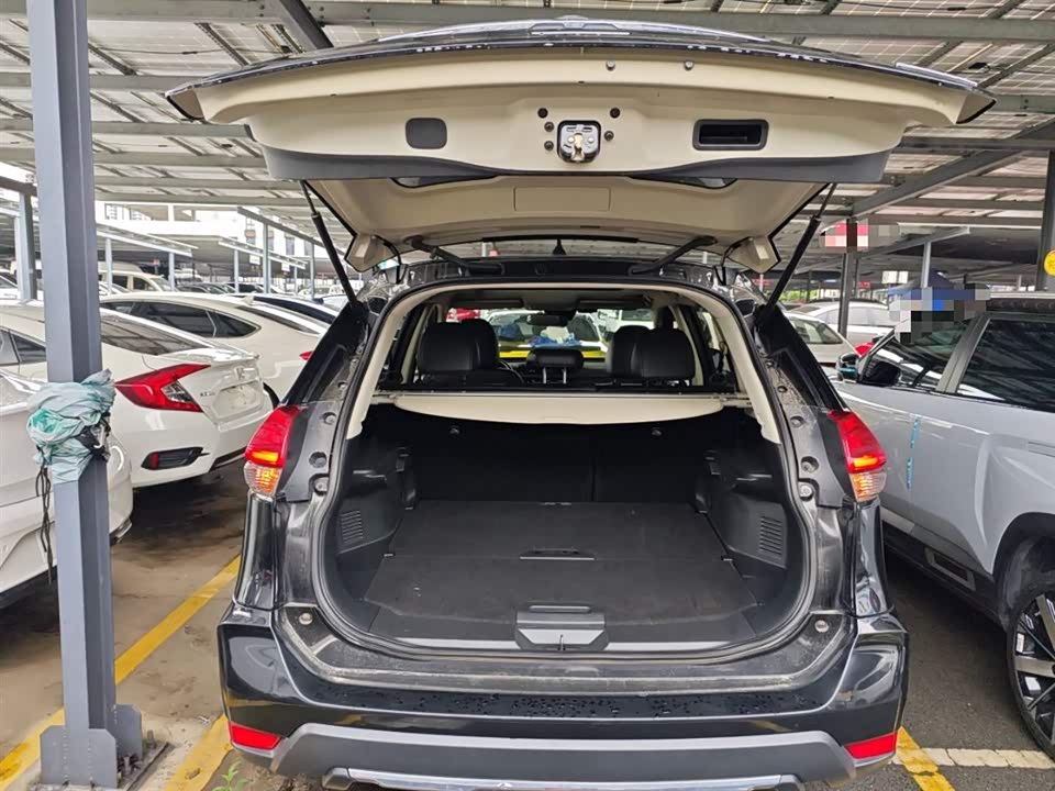 Nissan Qijun